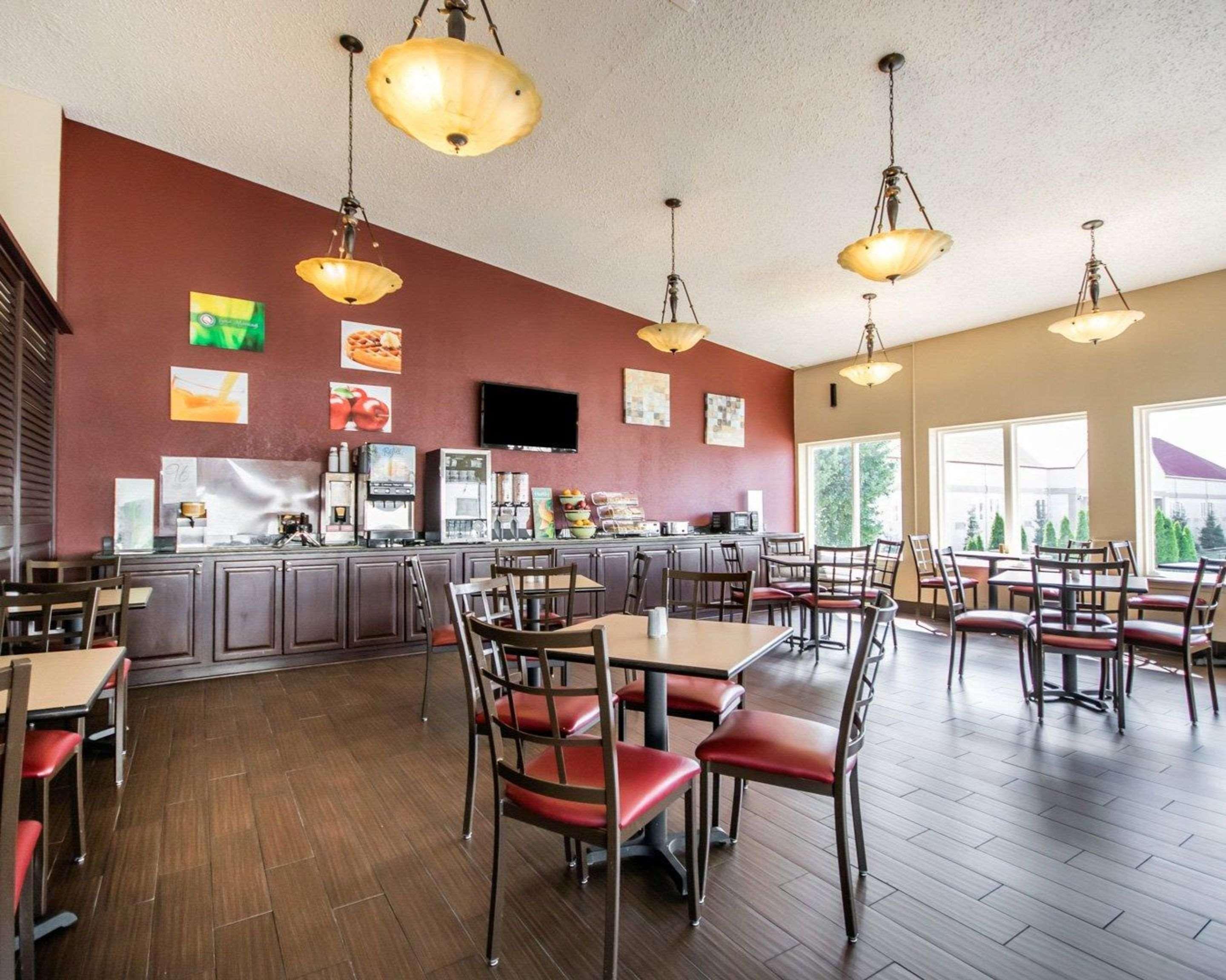 Quality Inn & Suites Elizabethtown Exteriör bild
